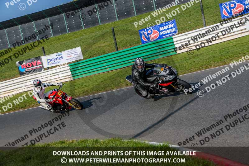 PJ Motorsport Photography 2018;enduro digital images;event digital images;eventdigitalimages;mallory park;mallory park photographs;mallory park trackday;mallory park trackday photographs;no limits trackdays;peter wileman photography;racing digital images;trackday digital images;trackday photos